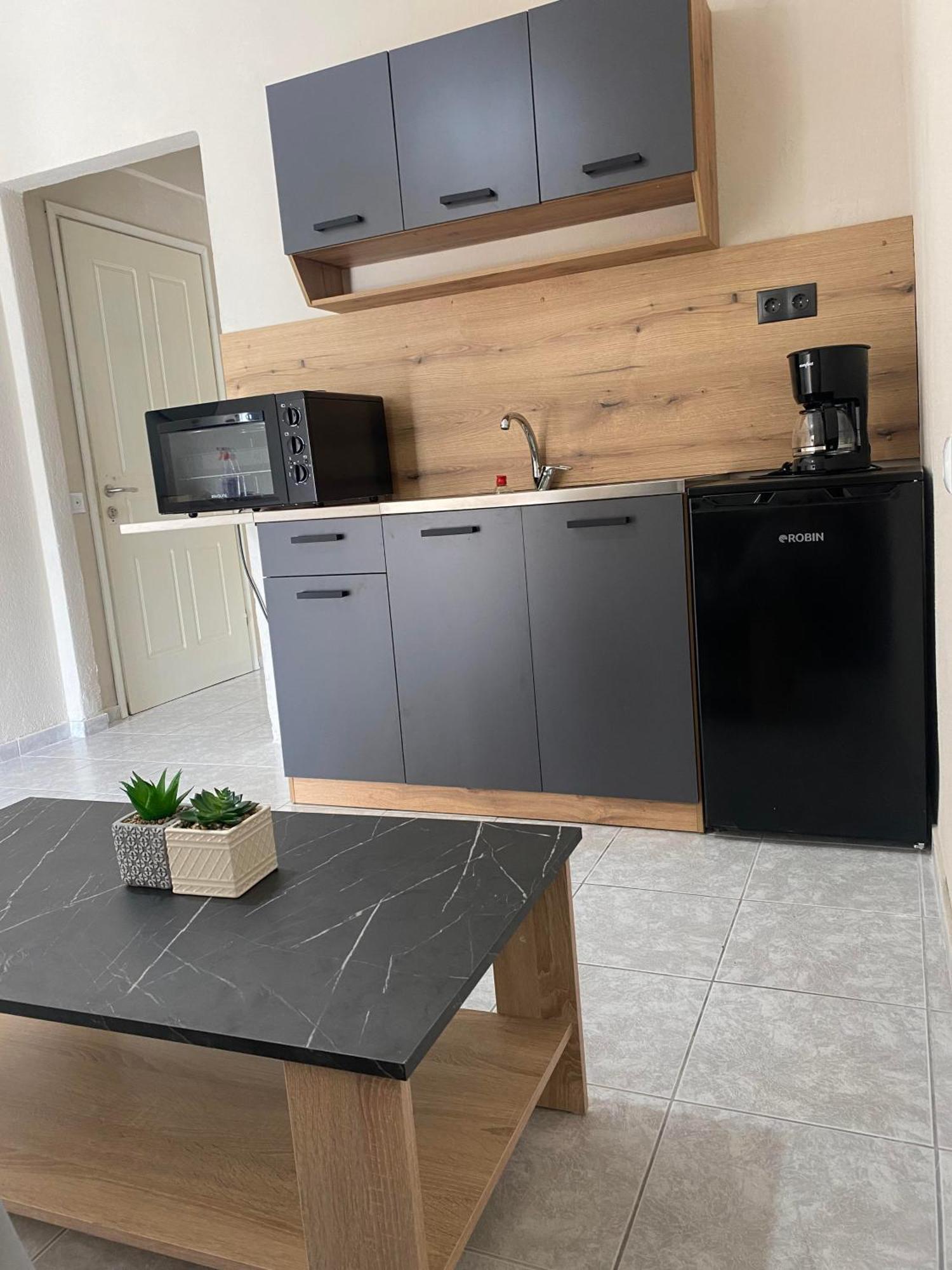 Sun & Sea Apartment Nea Iraklia Luaran gambar