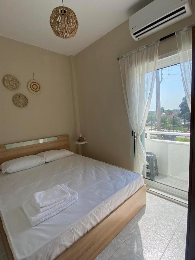 Sun & Sea Apartment Nea Iraklia Luaran gambar