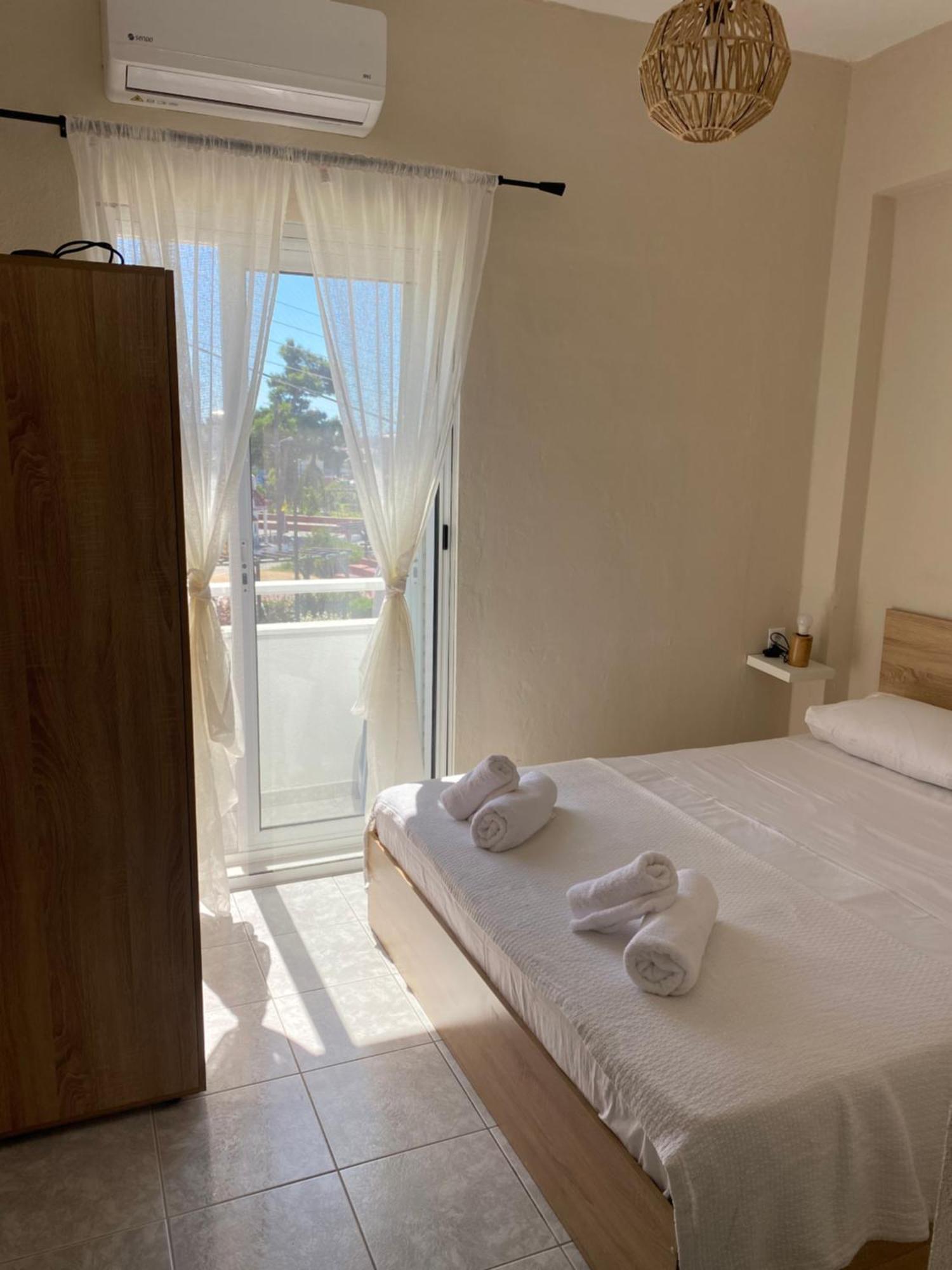 Sun & Sea Apartment Nea Iraklia Luaran gambar