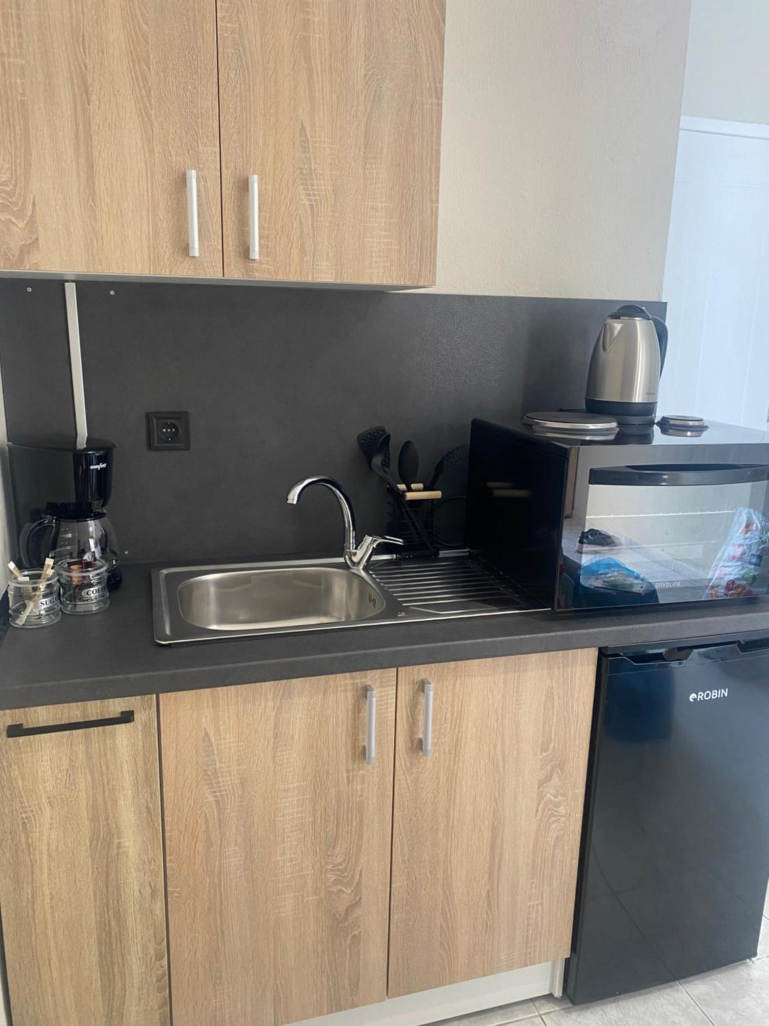 Sun & Sea Apartment Nea Iraklia Luaran gambar