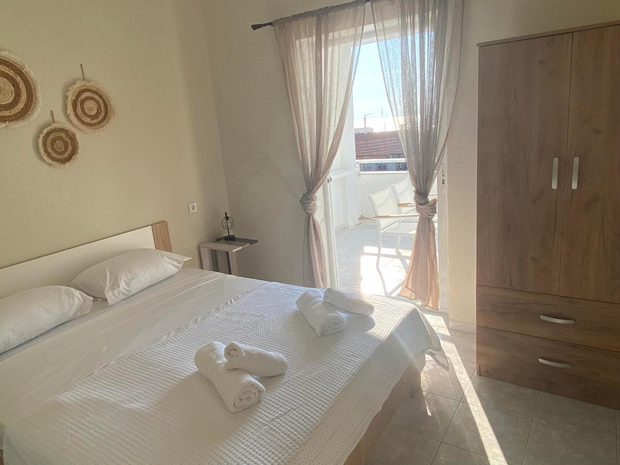 Sun & Sea Apartment Nea Iraklia Luaran gambar